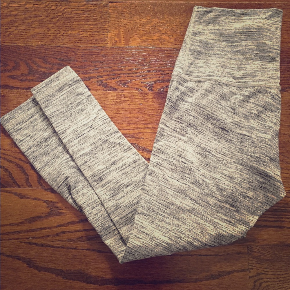 Lululemon Wunder Under Crop